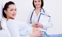 Почему необходимо становиться на учет при беременности
